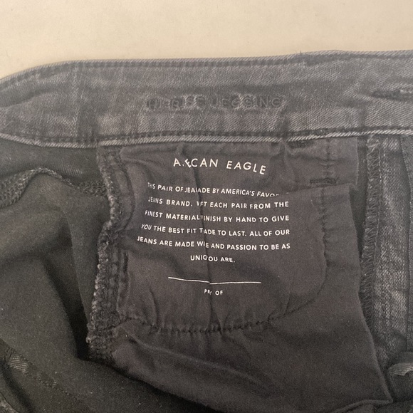 American Eagle Hi-Rise Jegging in Ne(x)t Level Stretch, Size 6 Short, Black - Picture 5 of 7